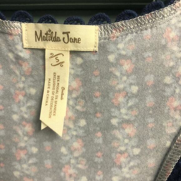 Matilda Jane Tunic Tank Style Top Blouse Size Small Stretch Blue Floral - Picture 3 of 3